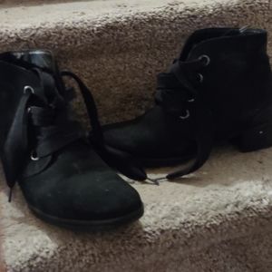 Hartjes lace up booties